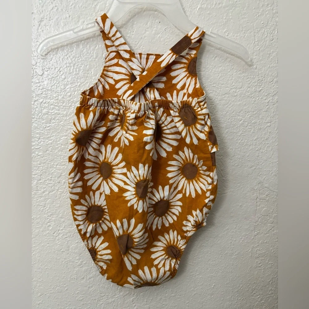 Bundle Carter's Green Ruffle Baby Romper